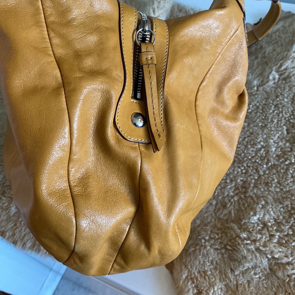 COACH YELLOW HONEY MUSTARD LEATHER HOBO BAG WITH SILVER BUCKLE D1069-F15075 - Picture 13 of 16